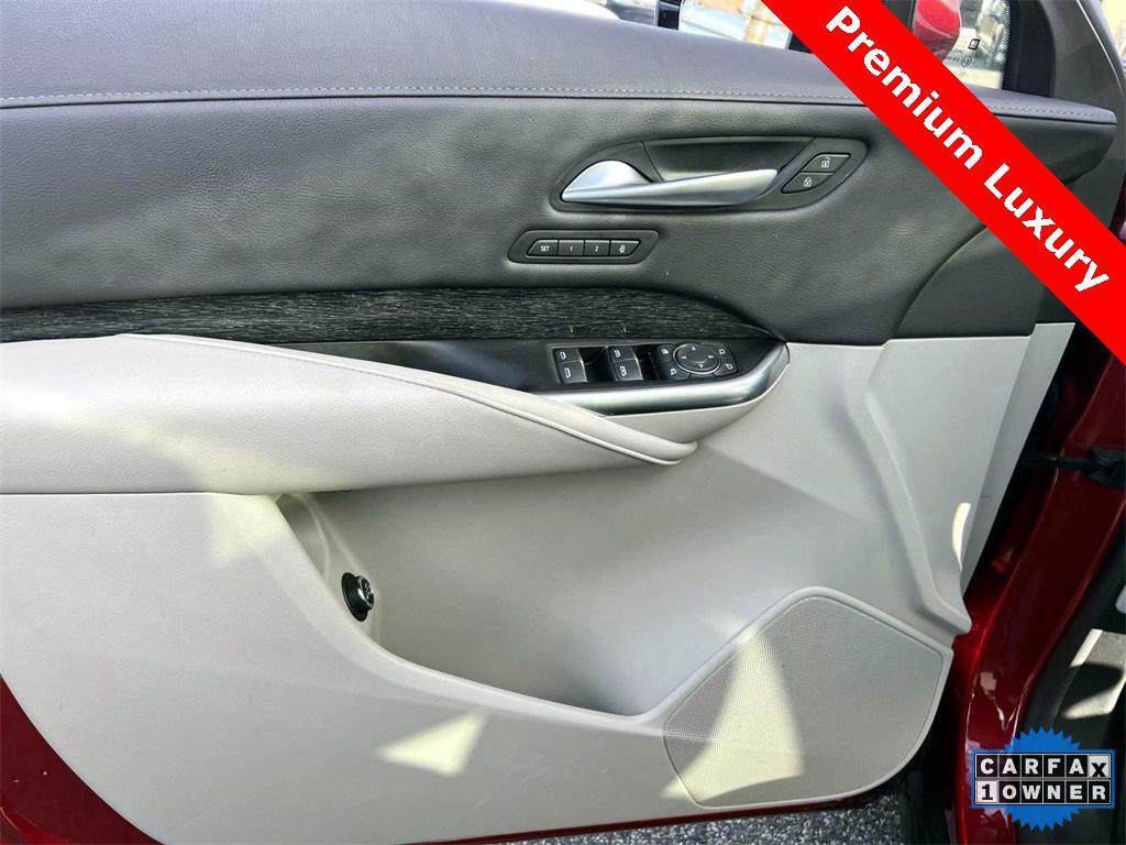 used 2023 Cadillac XT4 car, priced at $30,855