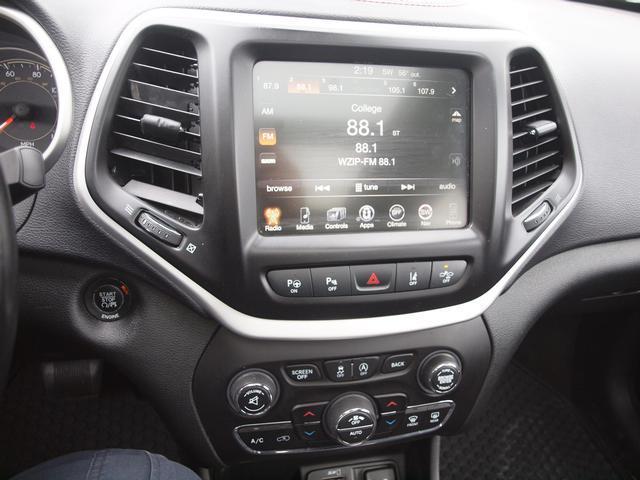 used 2015 Jeep Cherokee car, priced at $10,995