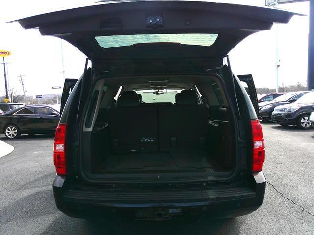 used 2011 Chevrolet Suburban car, priced at $5,995