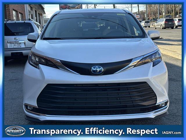 used 2024 Toyota Sienna car, priced at $37,488