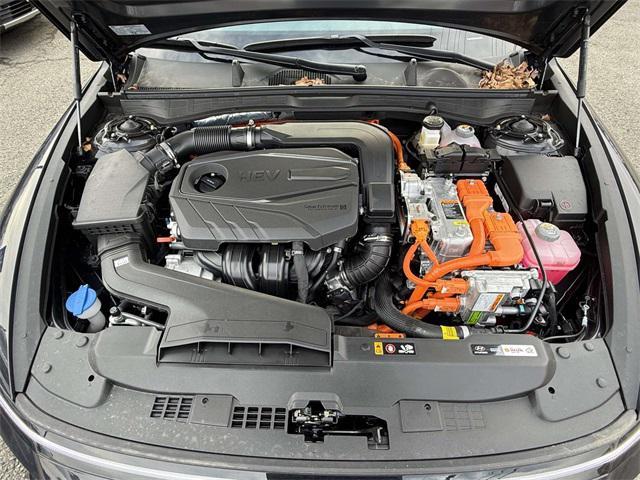 new 2025 Hyundai Sonata Hybrid car, priced at $30,735