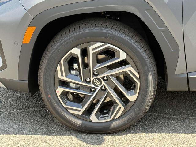 new 2025 Hyundai Tucson car, priced at $44,258