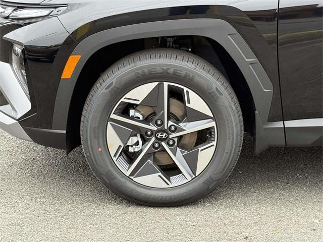 new 2026 Hyundai TUCSON Hybrid car, priced at $36,075