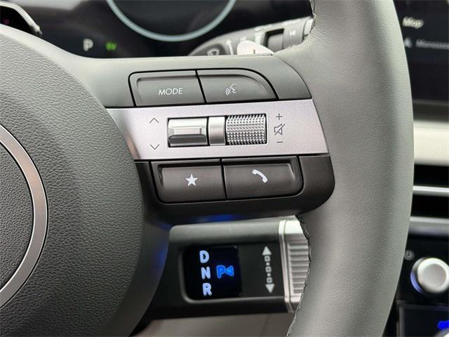 new 2026 Hyundai TUCSON Hybrid car, priced at $43,275