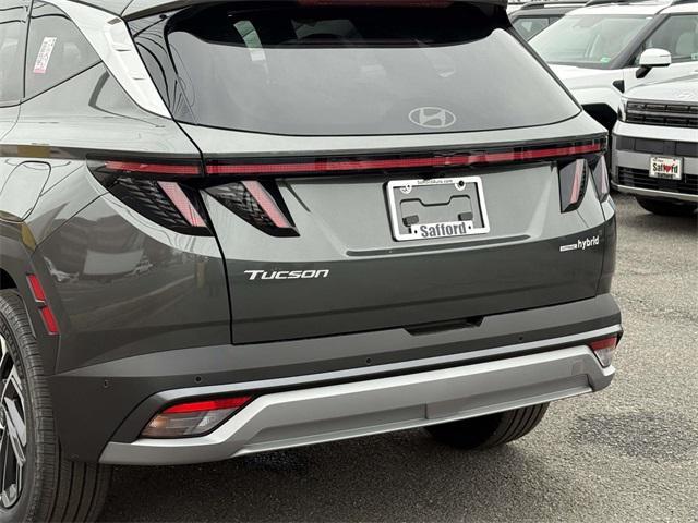 new 2026 Hyundai TUCSON Hybrid car, priced at $43,300