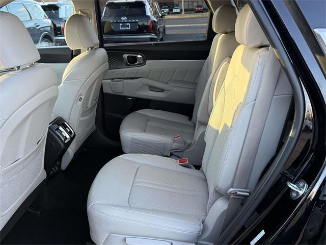 used 2023 Kia Sorento Hybrid car, priced at $32,444