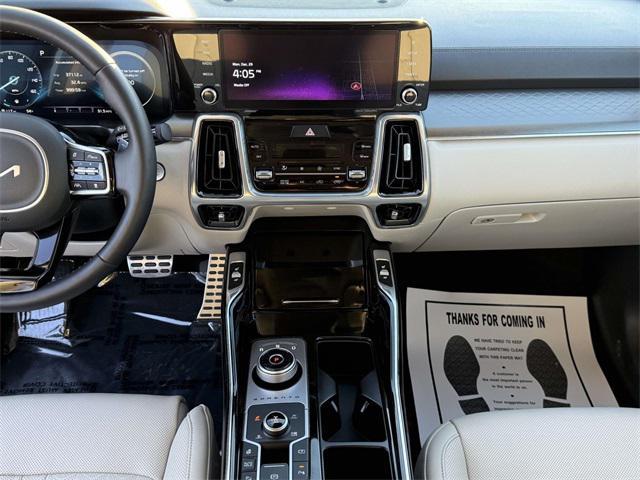 used 2023 Kia Sorento Hybrid car, priced at $32,444