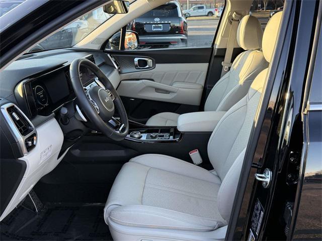 used 2023 Kia Sorento Hybrid car, priced at $32,444