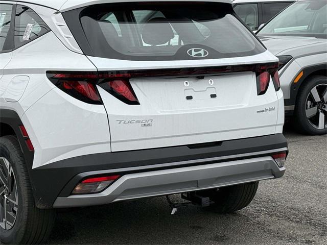 new 2026 Hyundai TUCSON Hybrid car, priced at $34,125