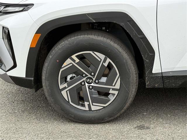 new 2026 Hyundai TUCSON Hybrid car, priced at $34,125