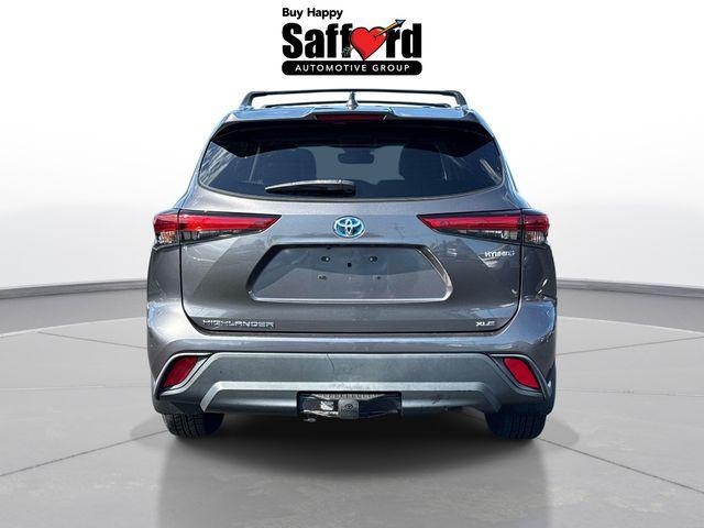 used 2021 Toyota Highlander Hybrid car, priced at $34,498