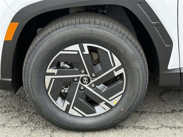 new 2026 Hyundai TUCSON Hybrid car, priced at $34,110