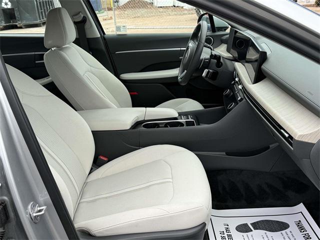 used 2025 Hyundai Sonata Hybrid car, priced at $26,896