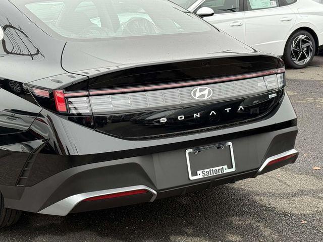 new 2026 Hyundai Sonata Hybrid car, priced at $28,340