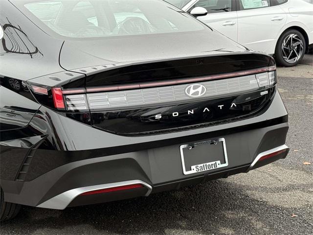 new 2026 Hyundai Sonata Hybrid car, priced at $30,340