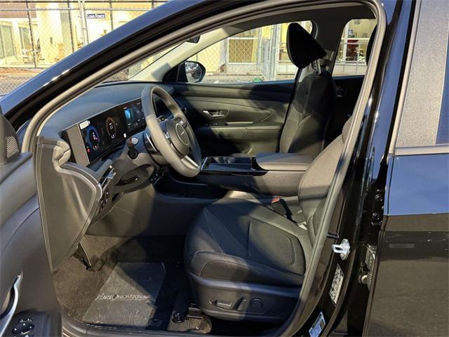 new 2026 Hyundai TUCSON Hybrid car, priced at $34,555