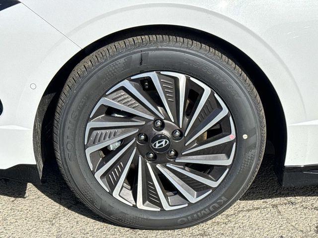new 2026 Hyundai Sonata Hybrid car, priced at $40,600