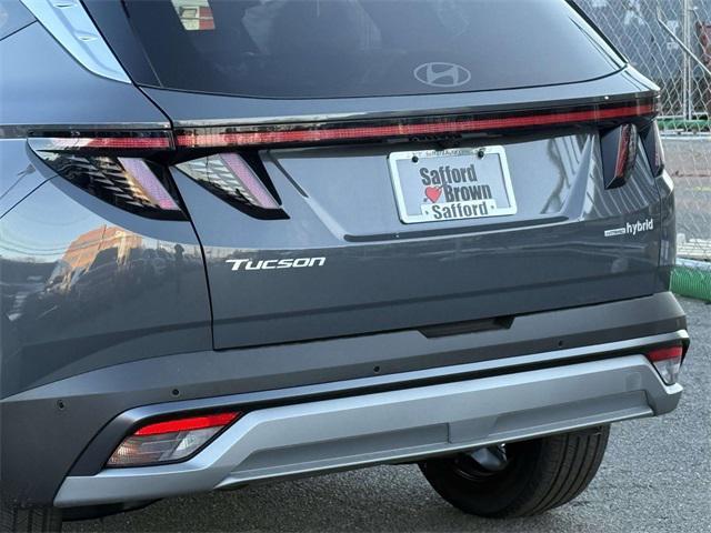 new 2026 Hyundai TUCSON Hybrid car, priced at $43,335