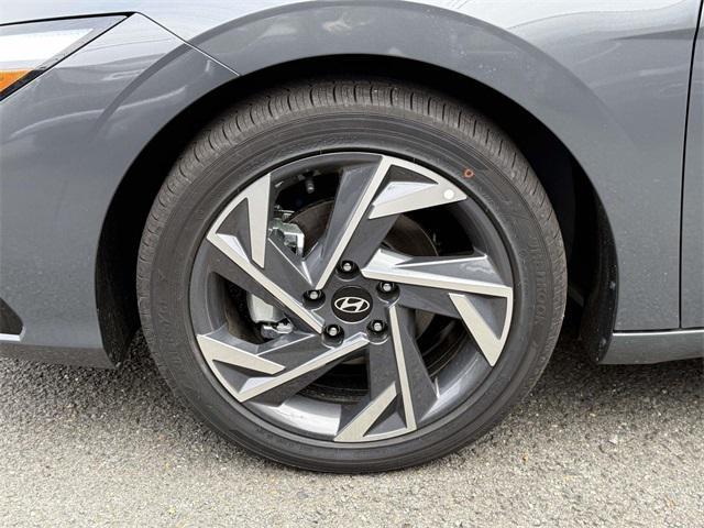 new 2025 Hyundai ELANTRA HEV car, priced at $29,185