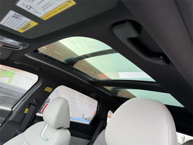 new 2026 Hyundai TUCSON Hybrid car, priced at $43,805