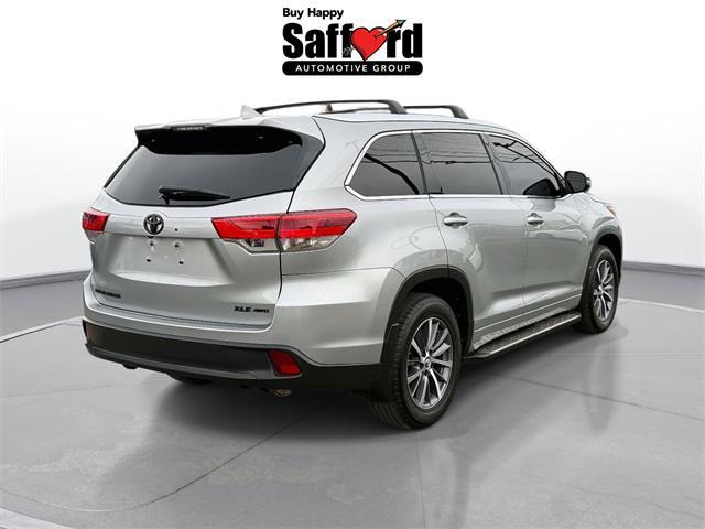 used 2017 Toyota Highlander car, priced at $24,999