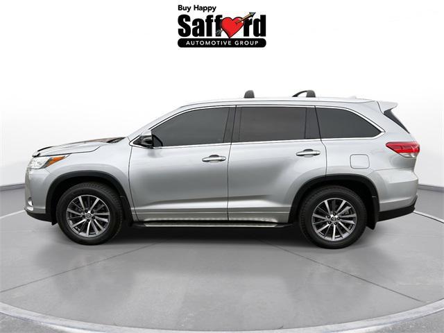 used 2017 Toyota Highlander car, priced at $24,999