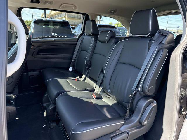used 2025 Honda Odyssey car, priced at $43,700