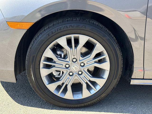 used 2025 Honda Odyssey car, priced at $43,700
