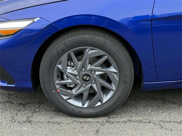 new 2026 Hyundai ELANTRA HEV car, priced at $26,625