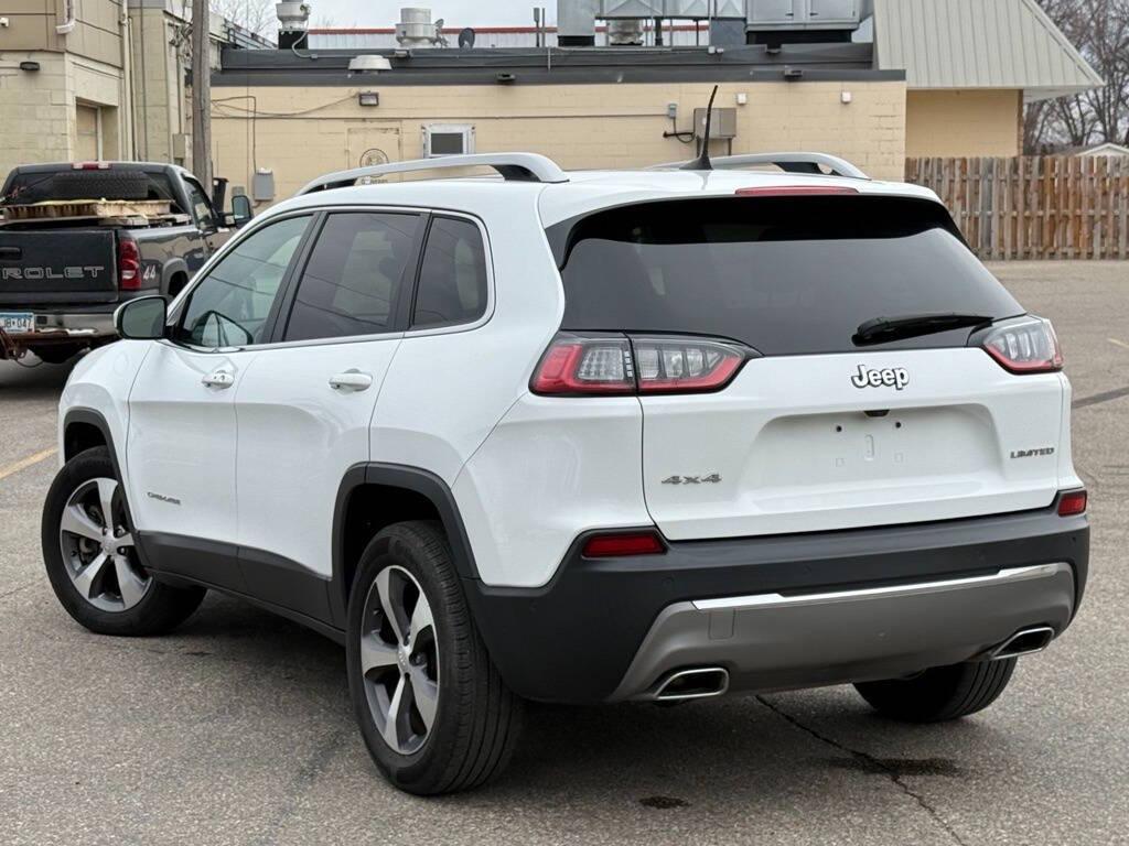 used 2021 Jeep Cherokee car, priced at $18,999