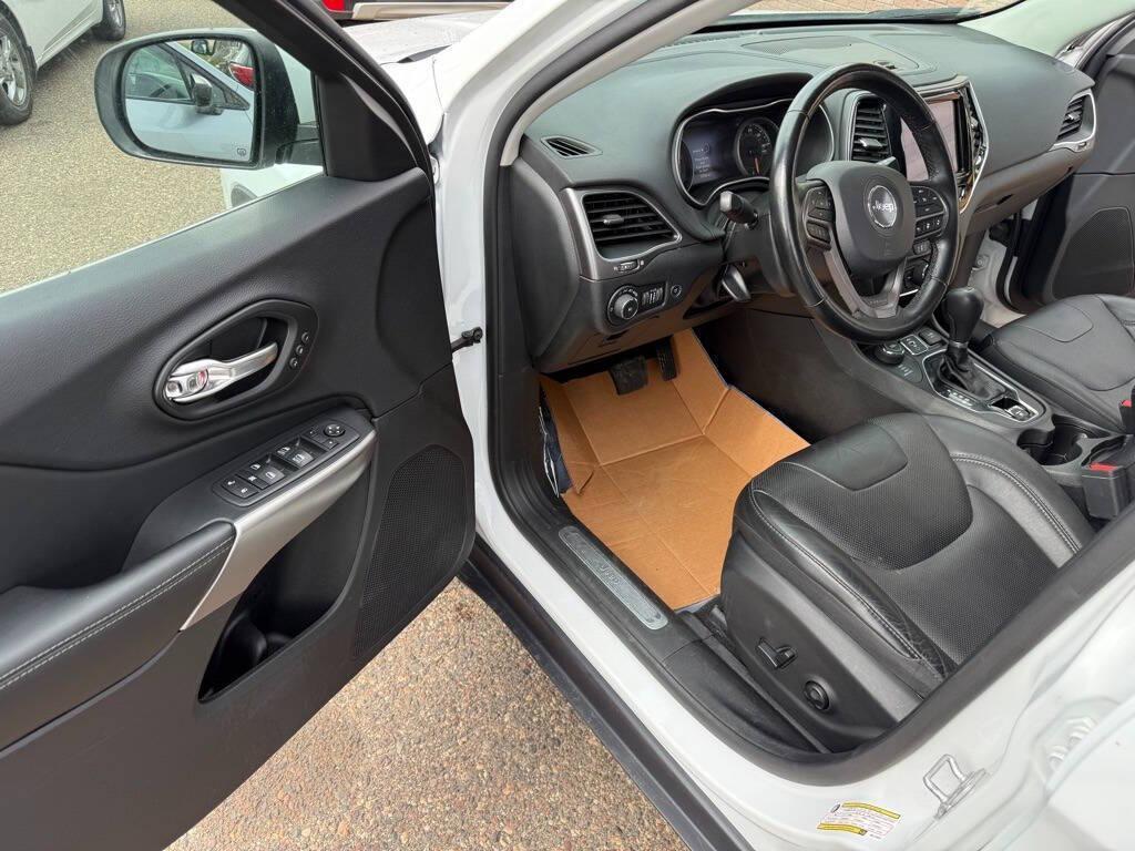 used 2021 Jeep Cherokee car, priced at $18,999