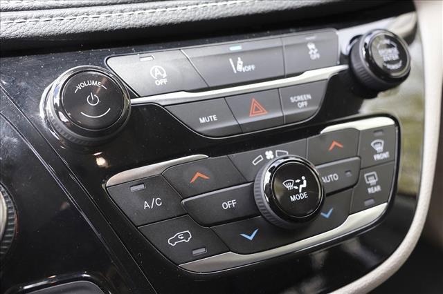 used 2022 Chrysler Pacifica car, priced at $28,369