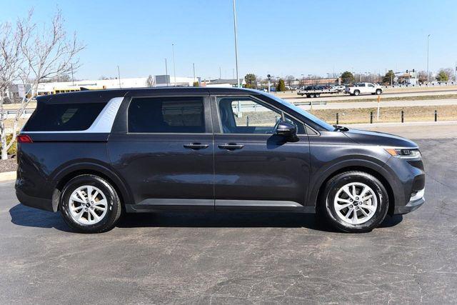 used 2024 Kia Carnival car, priced at $30,188