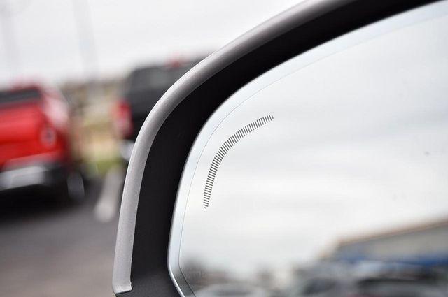 used 2023 Volvo XC40 car, priced at $24,288