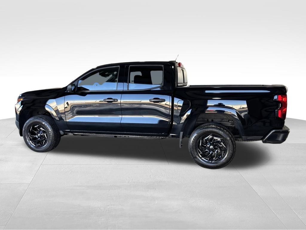 used 2025 Chevrolet Colorado car, priced at $27,564