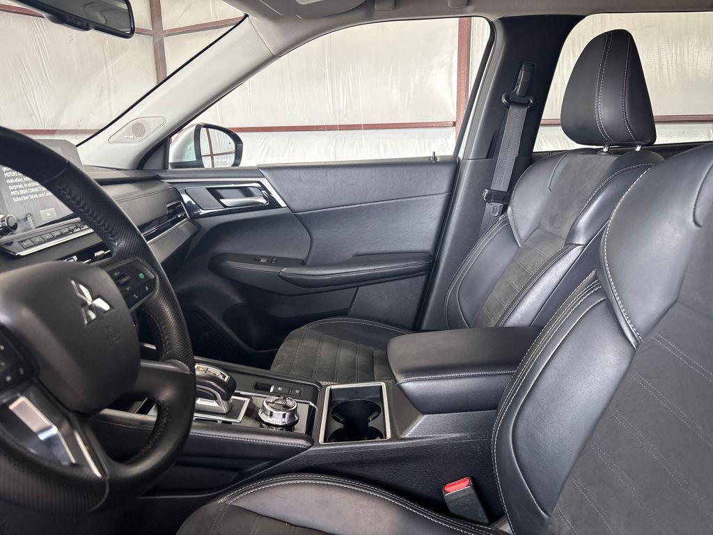 used 2024 Mitsubishi Outlander car, priced at $22,481