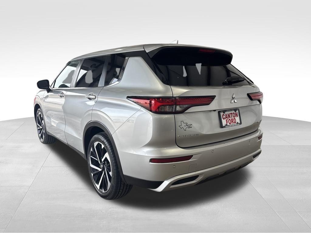 used 2024 Mitsubishi Outlander car, priced at $22,481