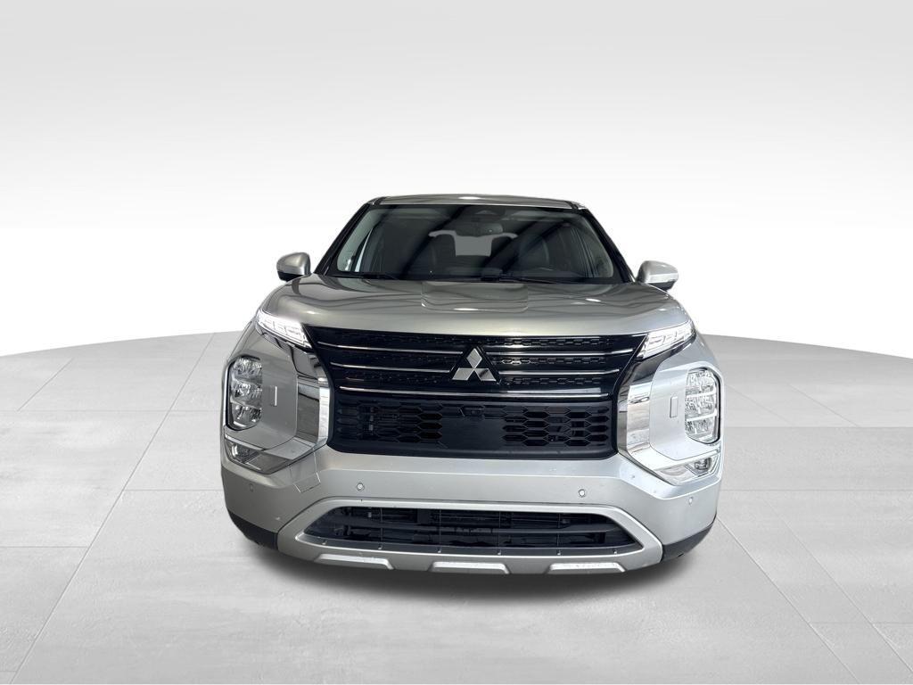 used 2024 Mitsubishi Outlander car, priced at $22,481