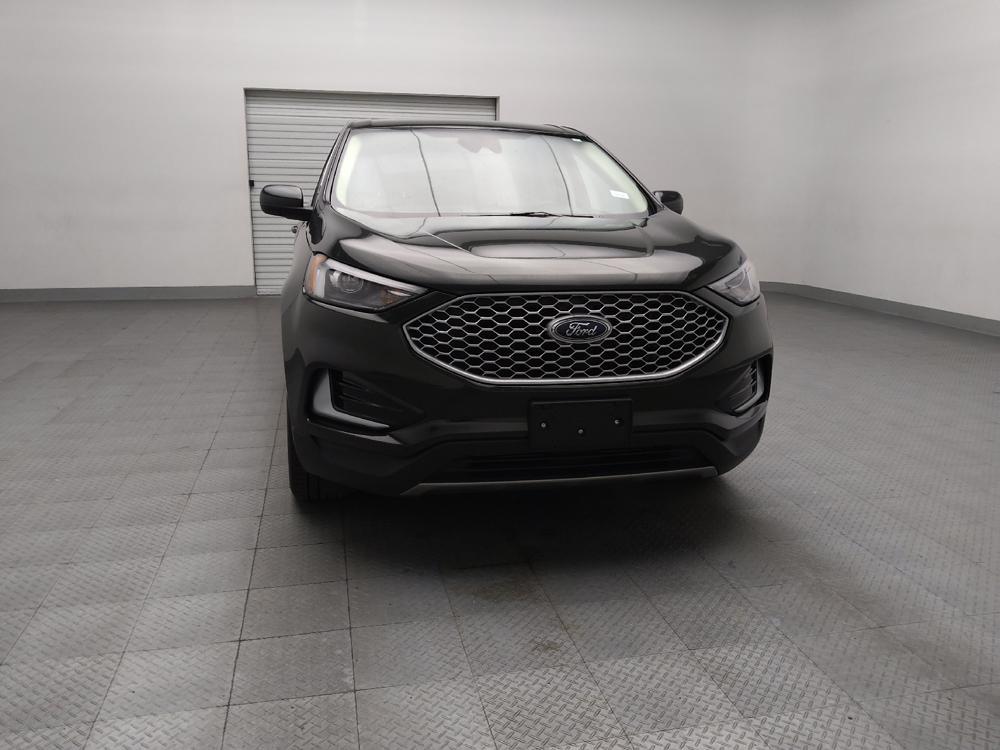 used 2024 Ford Edge car, priced at $25,295