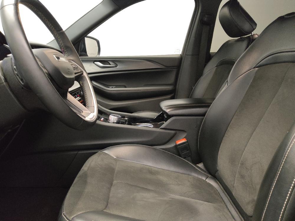 used 2023 Jeep Grand Cherokee L car, priced at $30,395