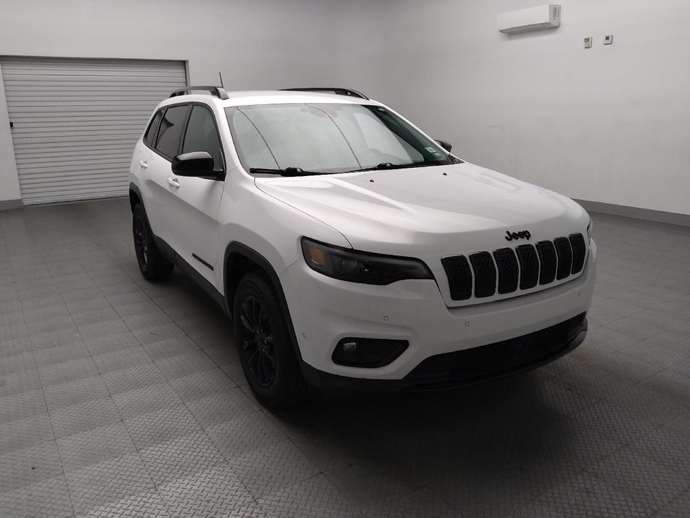 used 2023 Jeep Cherokee car, priced at $24,395