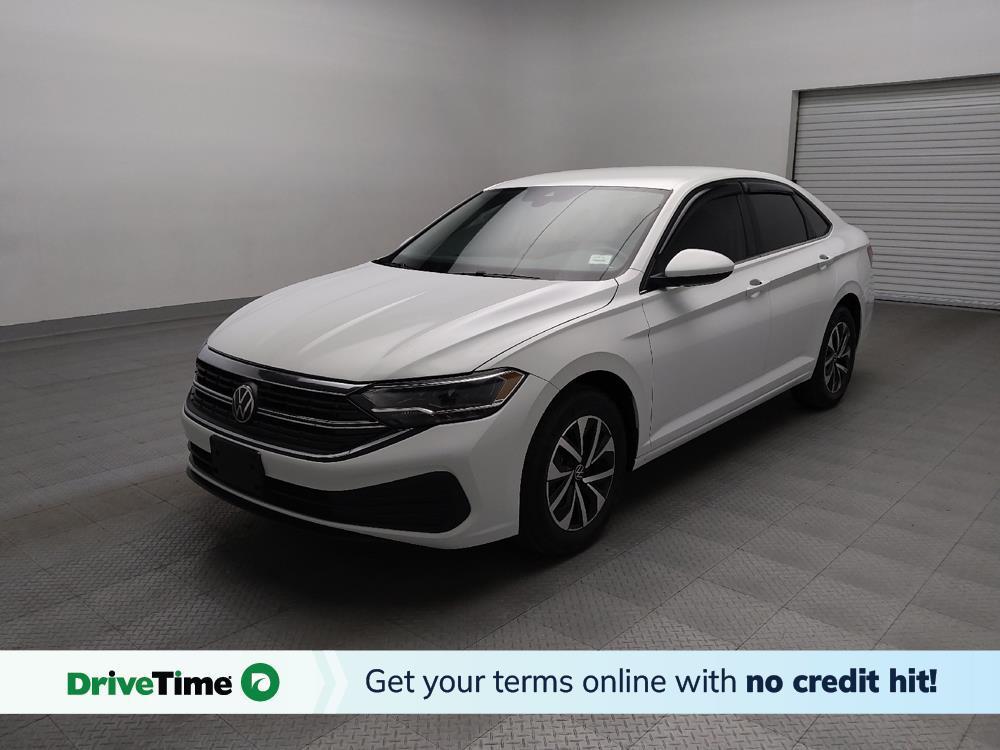 used 2024 Volkswagen Jetta car, priced at $20,995
