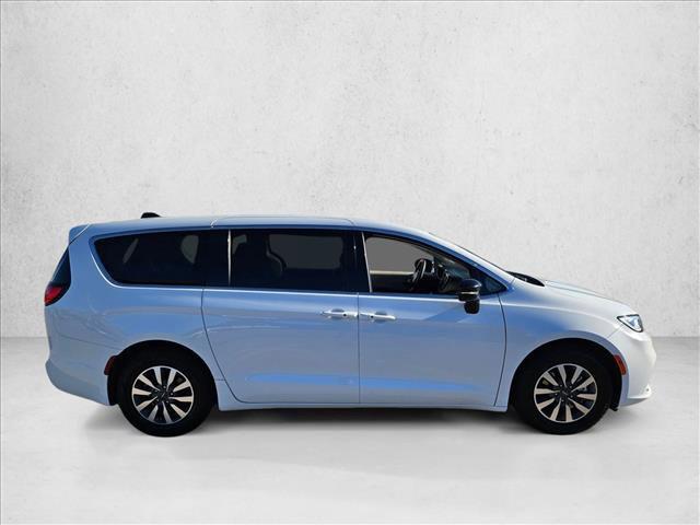 used 2024 Chrysler Pacifica Hybrid car, priced at $24,931