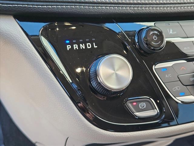 used 2024 Chrysler Pacifica Hybrid car, priced at $24,931