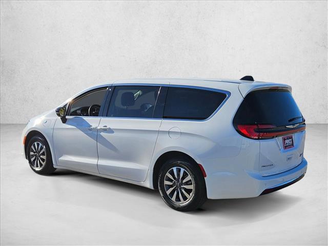 used 2024 Chrysler Pacifica Hybrid car, priced at $24,931
