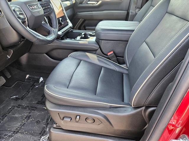 used 2025 GMC Yukon car, priced at $68,366