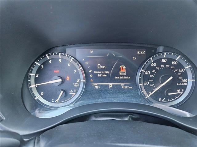 used 2020 Toyota Highlander car, priced at $26,883