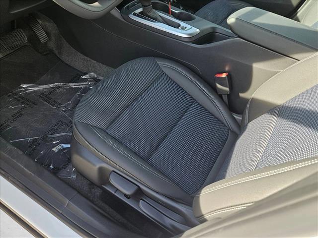 new 2026 Buick Envista car, priced at $26,716