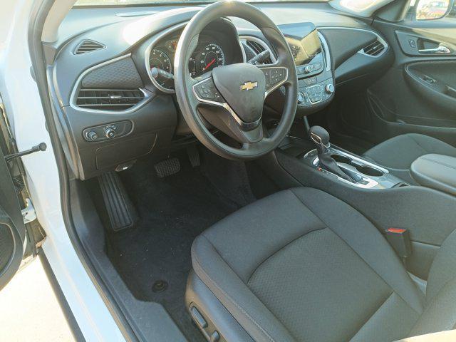 used 2025 Chevrolet Malibu car