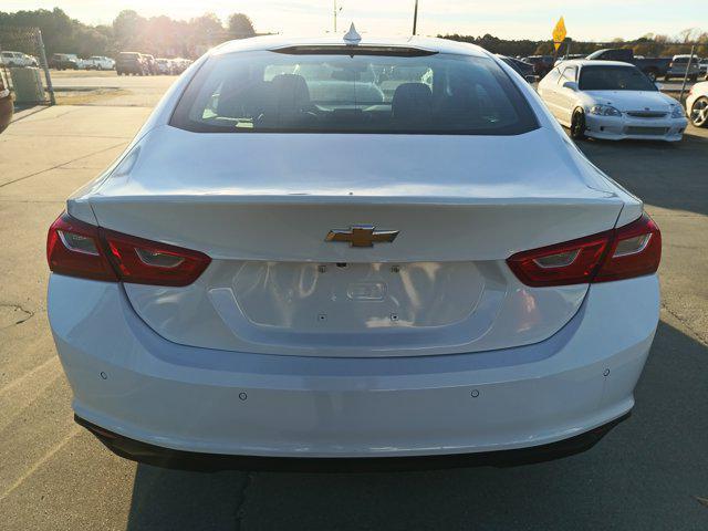used 2025 Chevrolet Malibu car